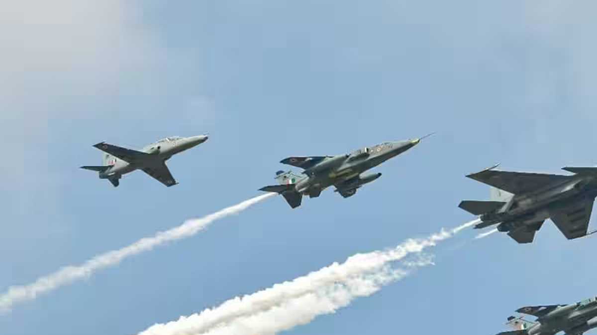 जम्मू में एयर शो करेगी भारतीय वायुसेना जम्मू में एयर शो करेगी भारतीय वायुसेना